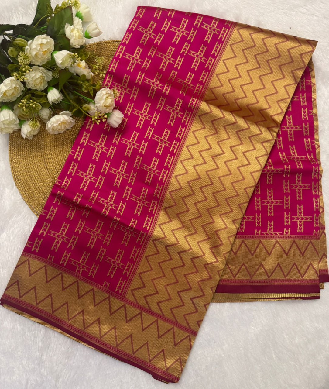 TRADITIONAL PINK COLOR DESIGNER SAREE WITH BLOUSE PIECE