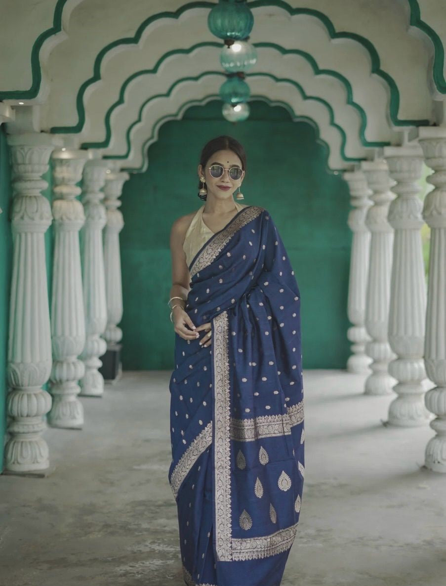 ARRESTING BLUE SOFT COTTON SILK SAREE WITH BLOUSE PIECE