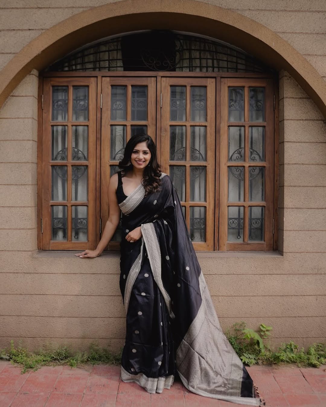 STUNNING BLACK SOFT SILK DESIGNER SAREE