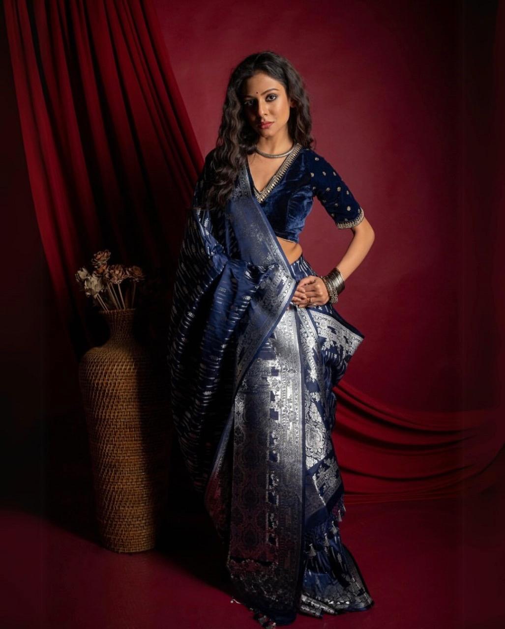 AWESOME BLUE COLOR DESIGNER SAREE WITH BLOUSE PIECE