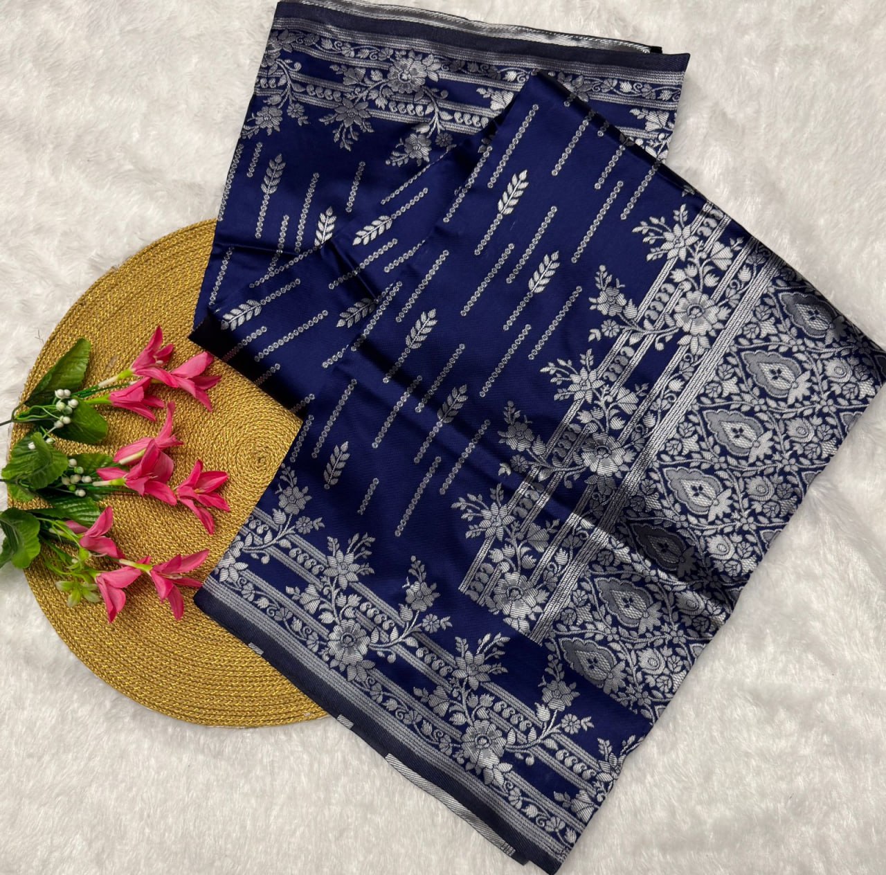 AWESOME BLUE COLOR DESIGNER SAREE WITH BLOUSE PIECE
