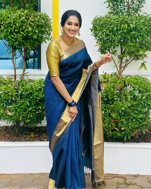 UNIQUE BLUE COLOR DESIGNER SAREE WITH BLOUSE PIECE