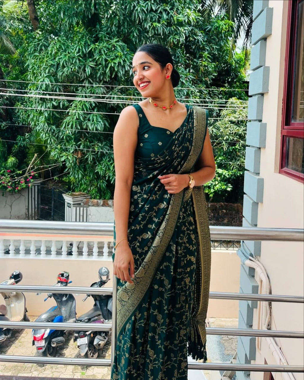 ALL OVER DESIGN BANARASI SOFT SILK DESIGNER SAREE