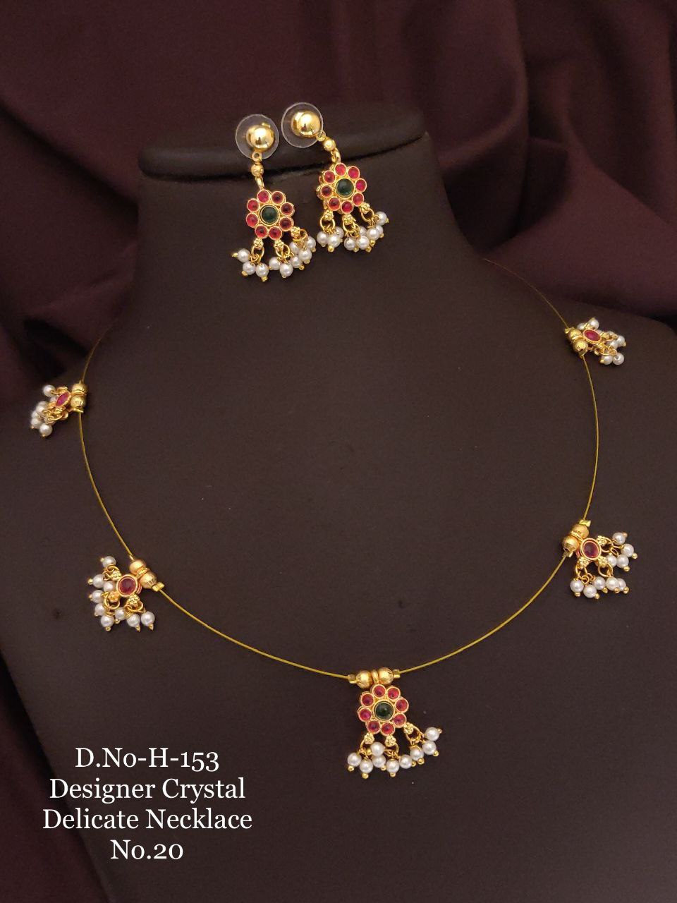 FANCY NECKCHAIN