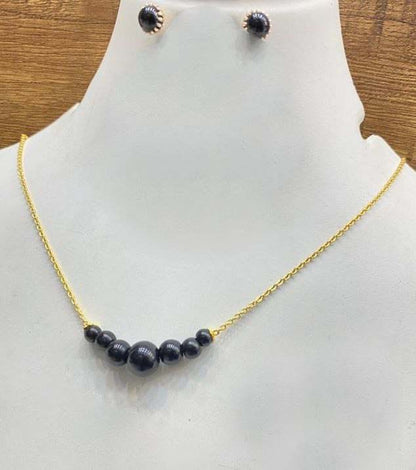 SIMPLE BLACK PEARLS MALA WITH EARRINGS