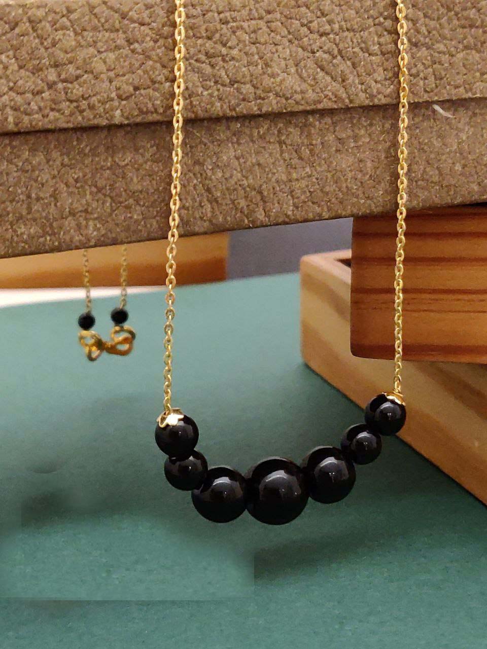 Copy of TRI-PEARL THE CHARM - BLACK PEARLS DOKIYA