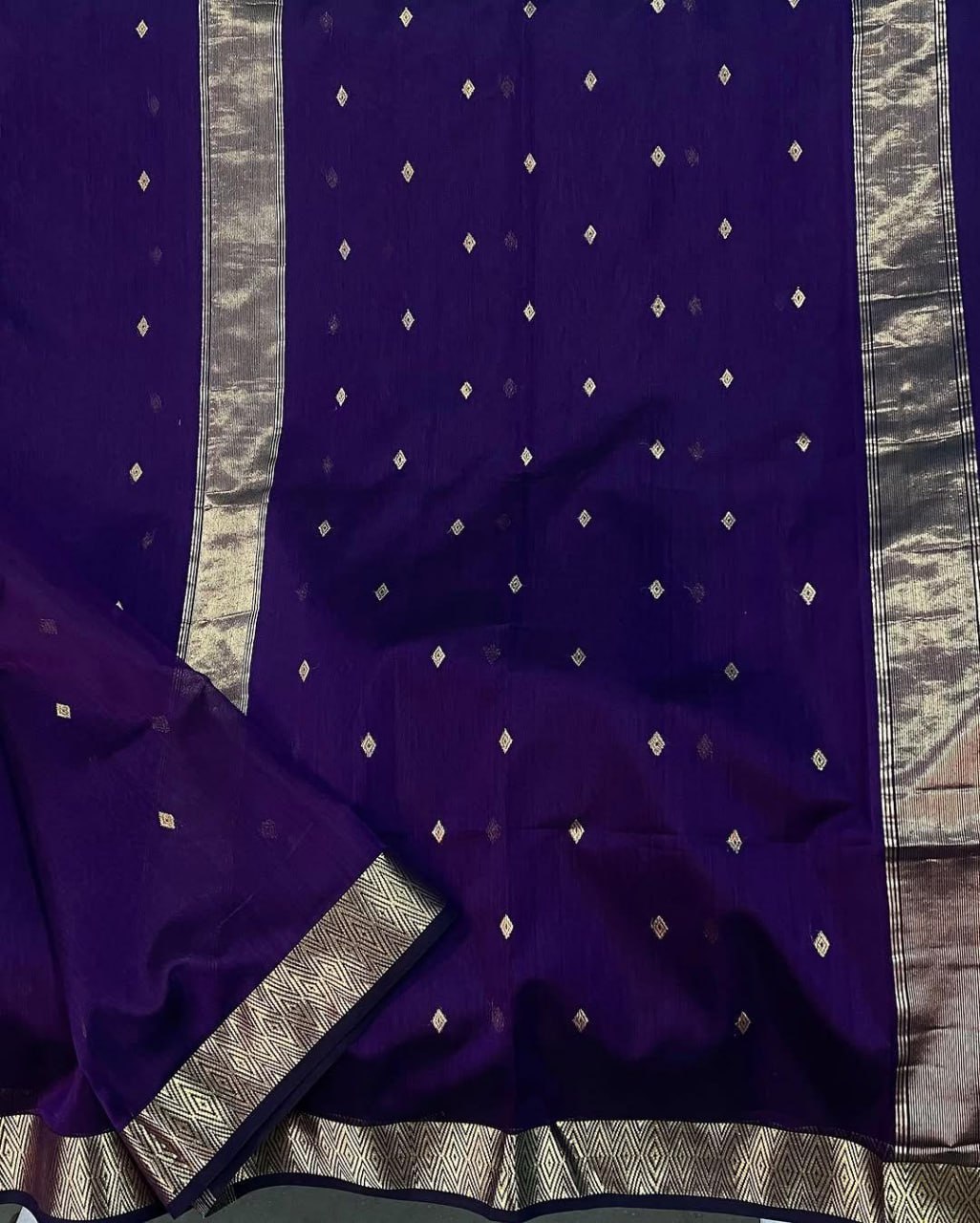 GLAMING SOFT LINEN COTTON SILK  DESIGNER SAREE