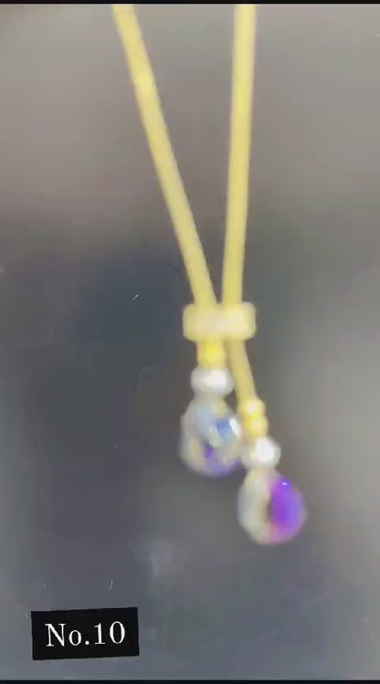 THE PEARLS OF ELEGANCE - GOLDEN NECKPIECE